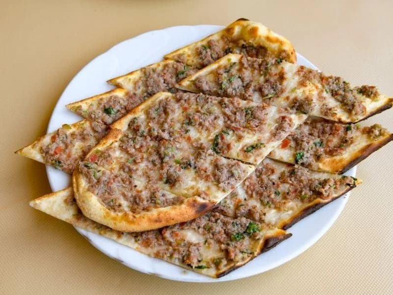 Kıymalı Pide